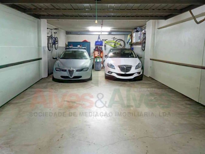 Apartamento T3 para Venda em Cidade da Maia Foto 2