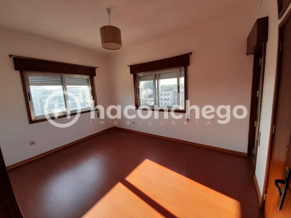 Apartamento T3 para Arrendamento em Barcelos, V.Boa, V.Frescainha Foto 7