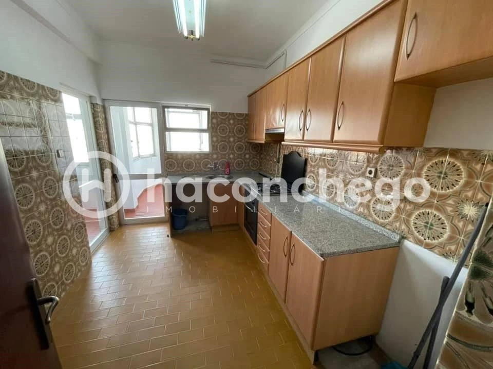 Apartamento T3 para Arrendamento em Barcelos, V.Boa, V.Frescainha Foto 3