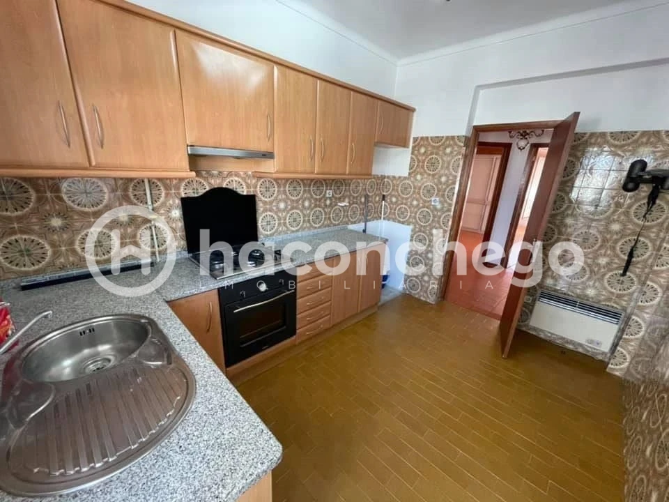 Apartamento T3 para Arrendamento em Barcelos, V.Boa, V.Frescainha Foto 2