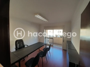 Escritório para Arrendamento em Barcelos, V.Boa, V.Frescainha