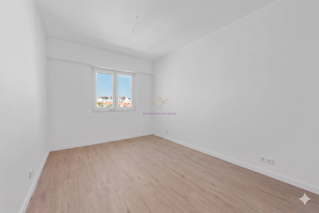 Apartamento T2 para Venda em São Domingos de Benfica Foto 19