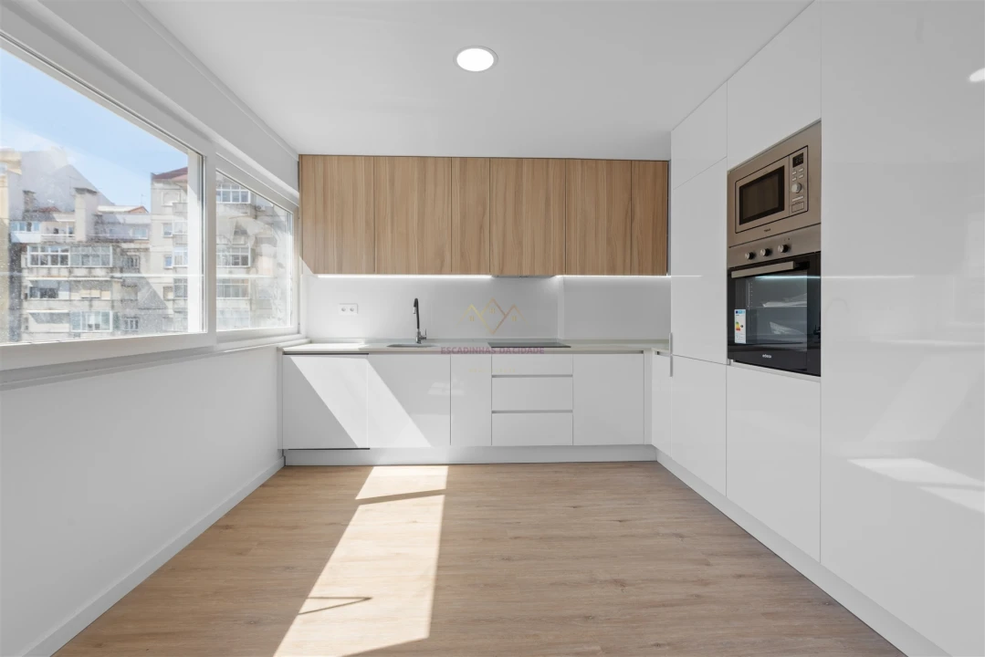 Apartamento T2 para Venda em São Domingos de Benfica Foto 3