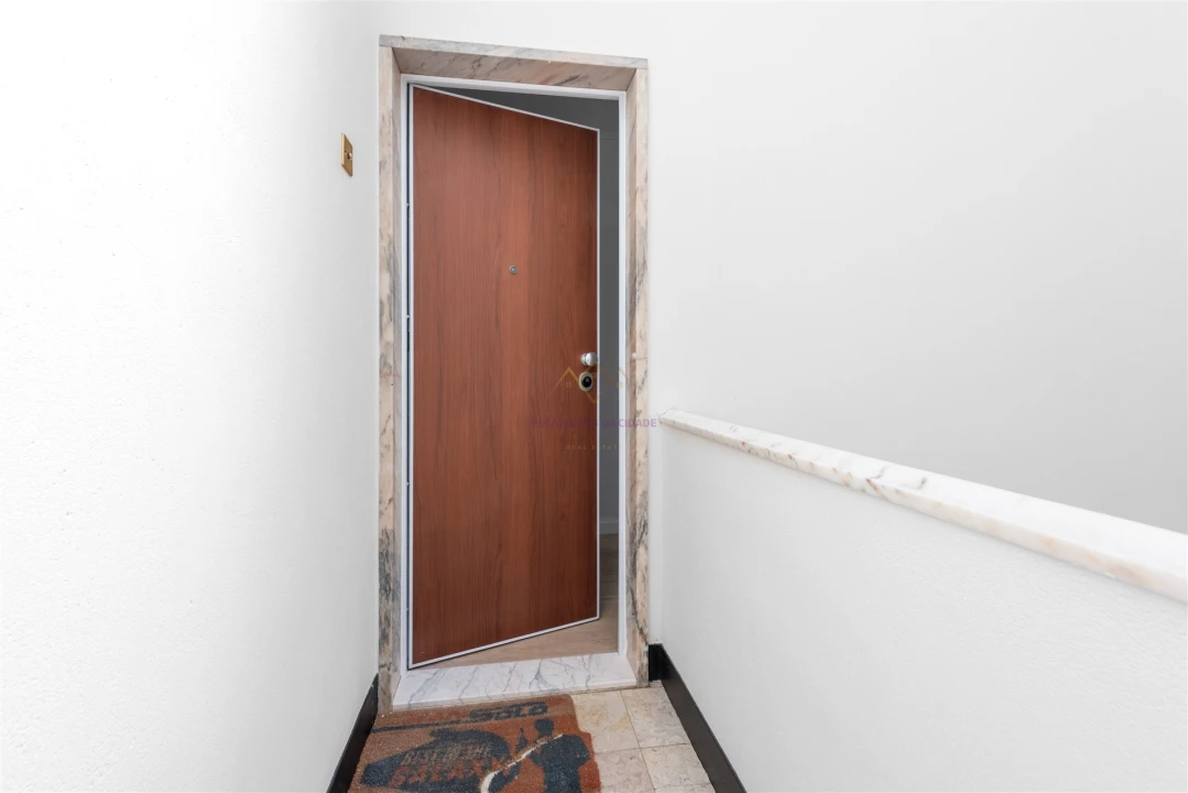 Apartamento T2 para Venda em São Domingos de Benfica Foto 21