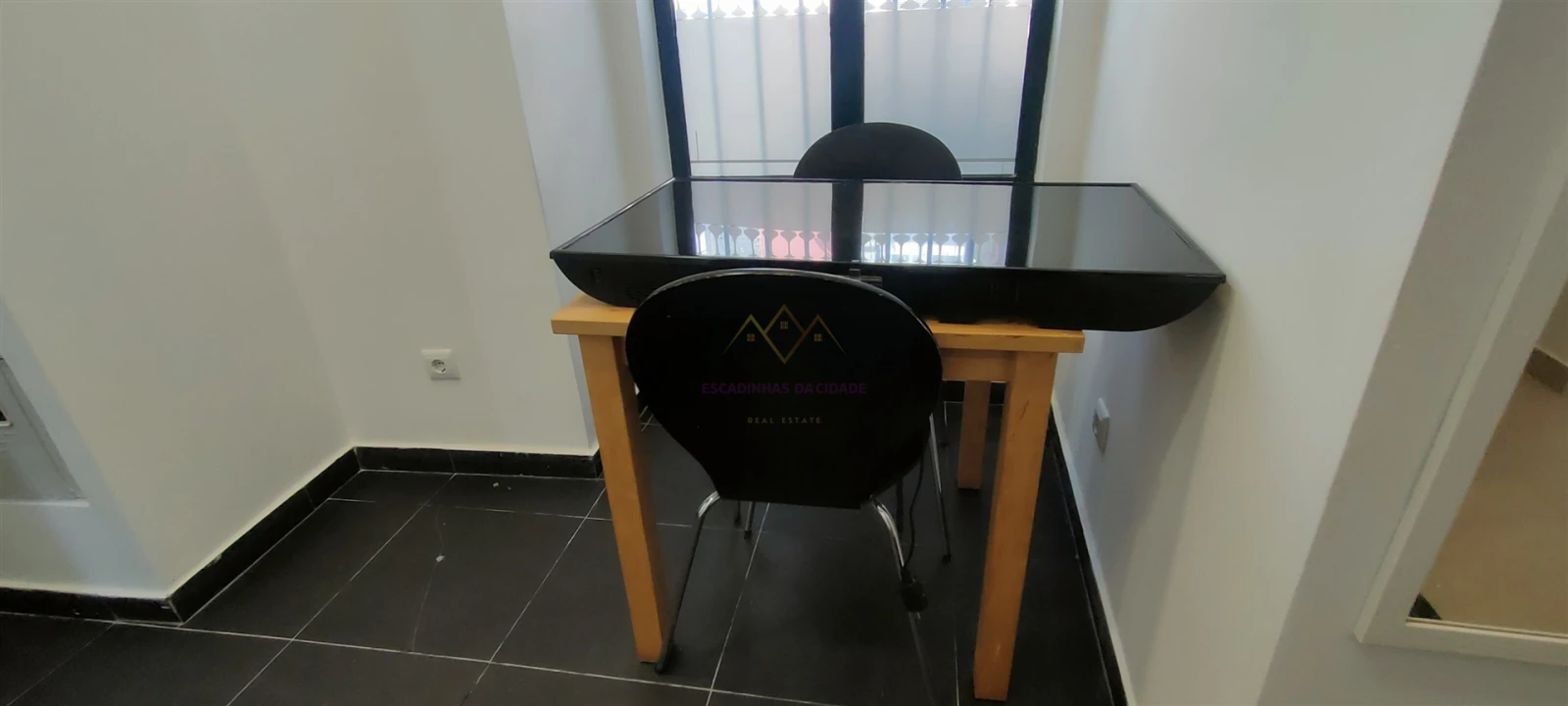 Apartamento T1 para Arrendamento em Misericórdia Foto 25