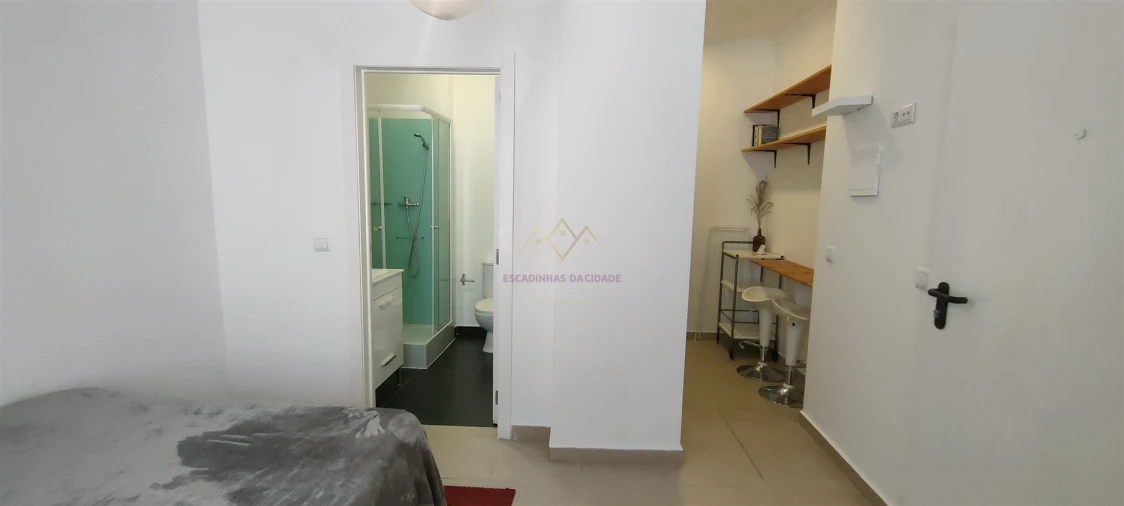 Apartamento T1 para Arrendamento em Misericórdia Foto 12
