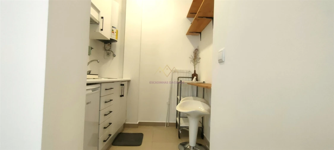 Apartamento T1 para Arrendamento em Misericórdia Foto 5