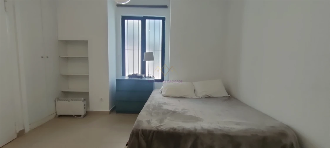 Apartamento T1 para Arrendamento em Misericórdia Foto 11