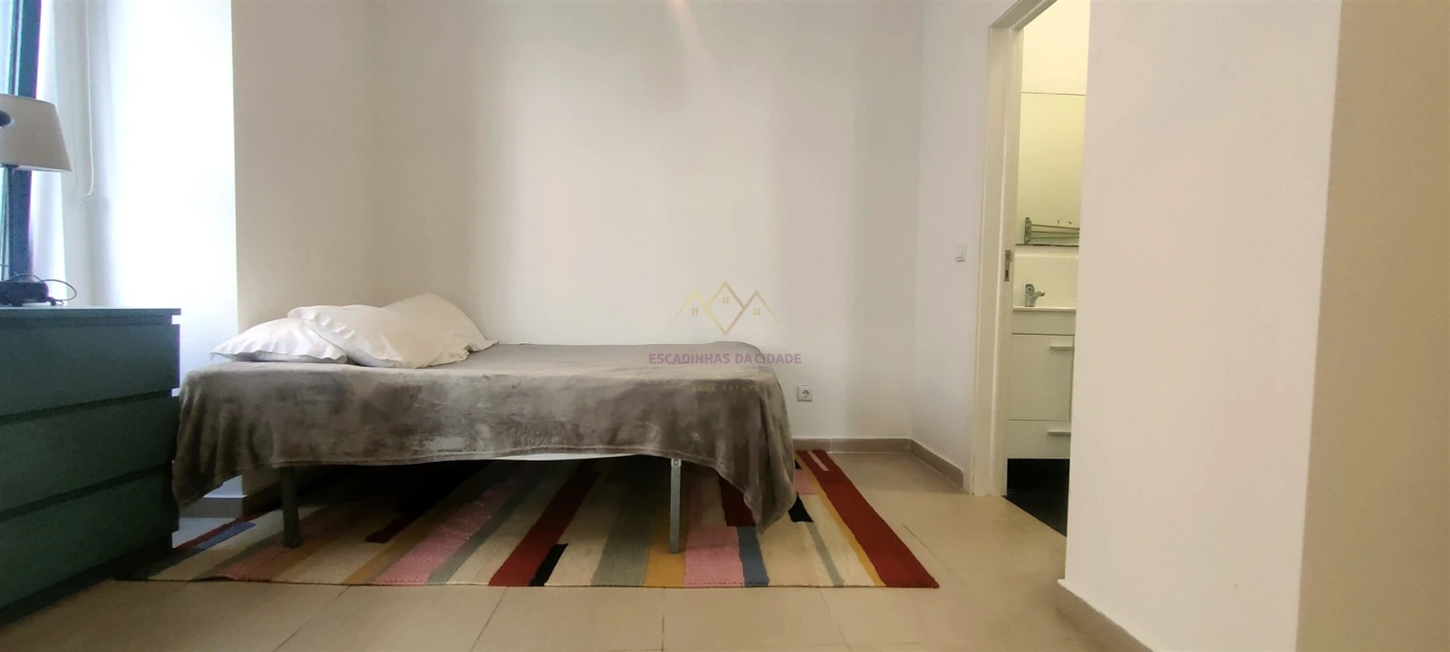 Apartamento T1 para Arrendamento em Misericórdia Foto 1