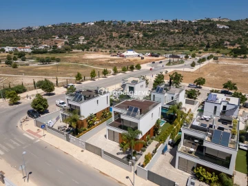 Moradia T3 para Venda em Albufeira e Olhos de Água