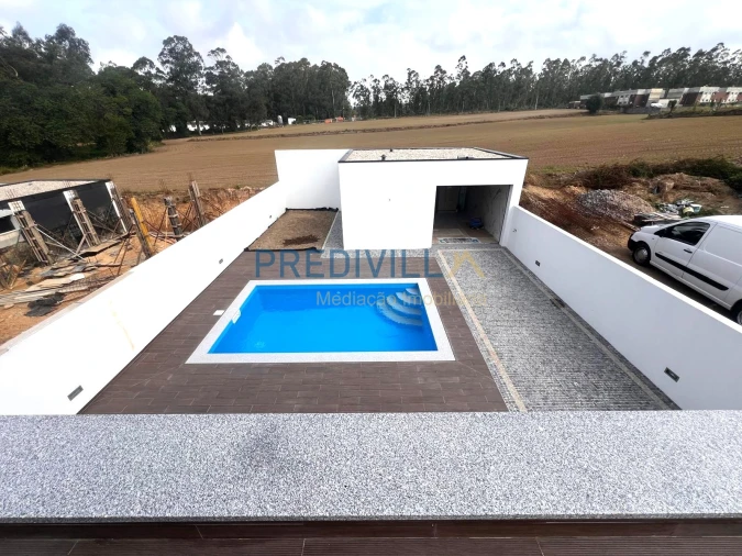 Moradia T4 para Venda em Vilar e Mosteiró Foto 14