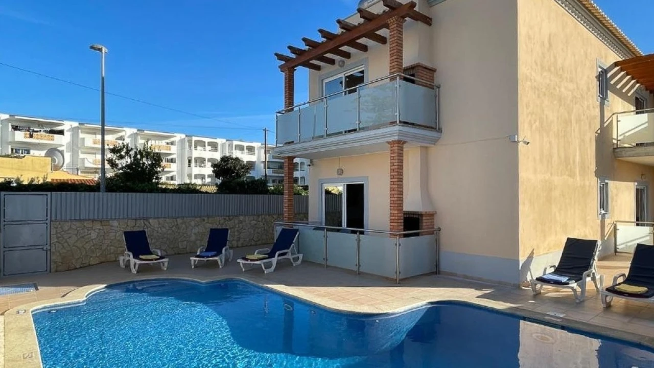 Prédio para Venda em Albufeira e Olhos de Água Foto 2