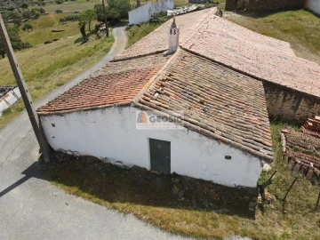 Moradia T2 para Venda em Santa Cruz