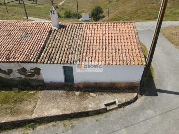 Moradia T2 para Venda em Santa Cruz
