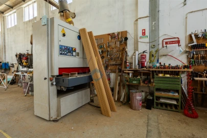 Armazém para Arrendamento em Alfandega da Fe