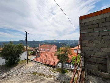 Moradia T2 para Venda em Longa