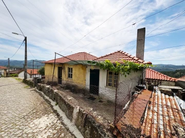 Moradia T2 para Venda em Longa