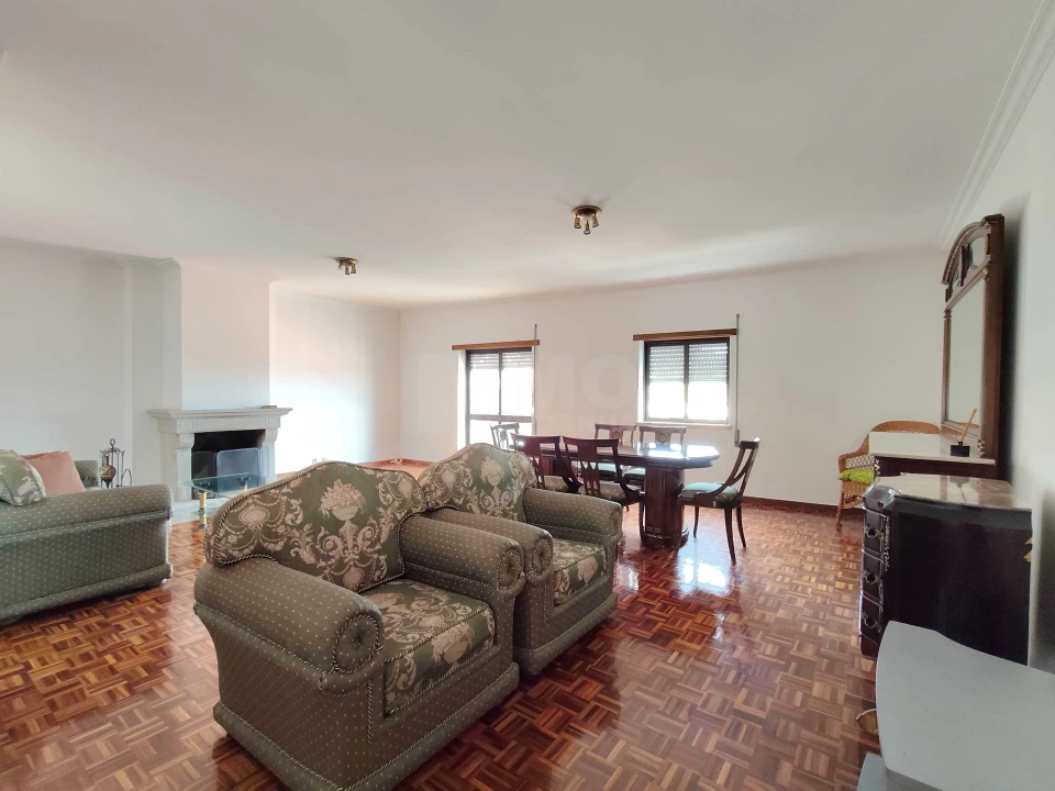 Apartamento T2 para Venda em Covilhã e Canhoso Foto 1