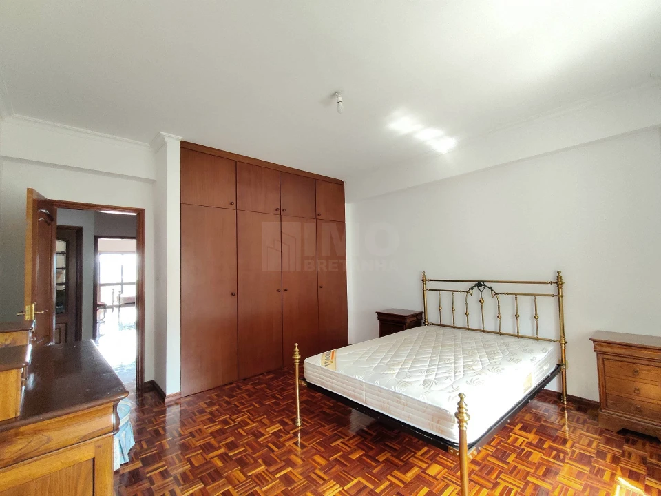 Apartamento T2 para Venda em Covilhã e Canhoso Foto 17