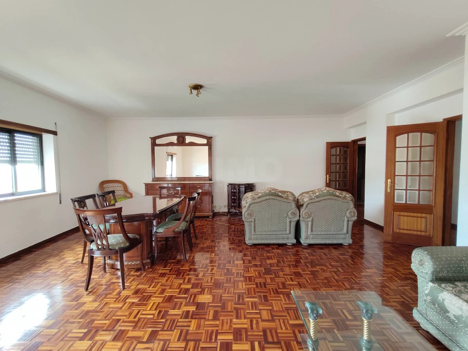 Apartamento T2 para Venda em Covilhã e Canhoso Foto 5