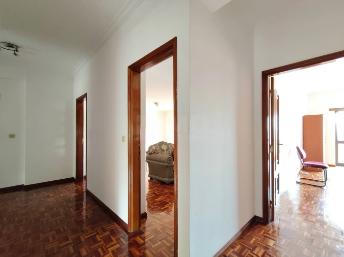 Apartamento T2 para Venda em Covilhã e Canhoso Foto 22