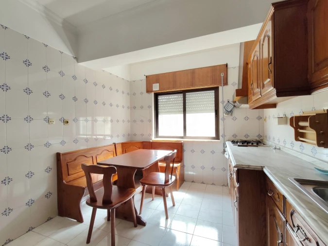 Apartamento T2 para Venda em Covilhã e Canhoso Foto 12