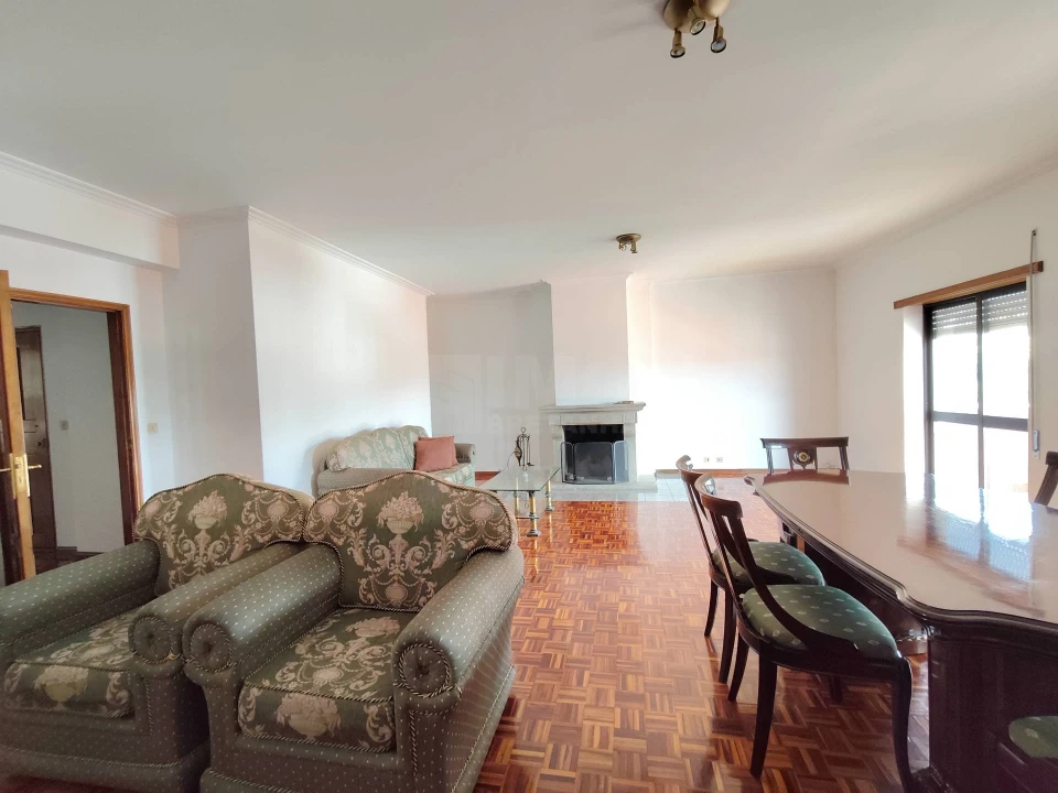 Apartamento T2 para Venda em Covilhã e Canhoso Foto 3