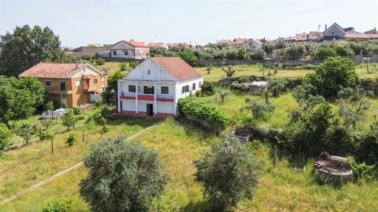 Moradia T5 para Venda em Aldeia do Bispo, Águas e Aldeia de João Pires Foto 30