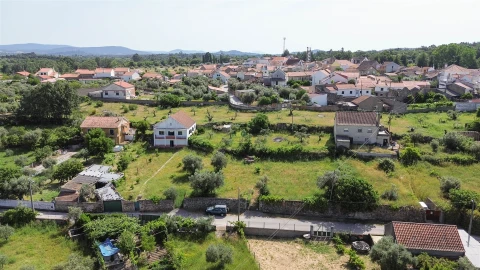 Moradia T5 para Venda em Aldeia do Bispo, Águas e Aldeia de João Pires