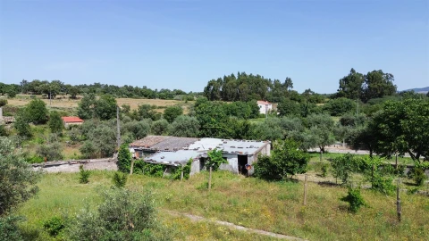 Moradia T5 para Venda em Aldeia do Bispo, Águas e Aldeia de João Pires