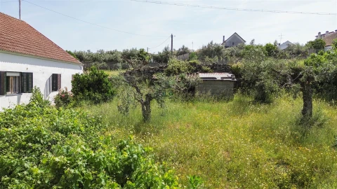 Moradia T5 para Venda em Aldeia do Bispo, Águas e Aldeia de João Pires