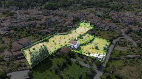 Moradia T5 para Venda em Aldeia do Bispo, Águas e Aldeia de João Pires