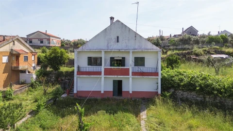 Moradia T5 para Venda em Aldeia do Bispo, Águas e Aldeia de João Pires