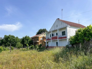 Moradia T5 para Venda em Aldeia do Bispo, Águas e Aldeia de João Pires