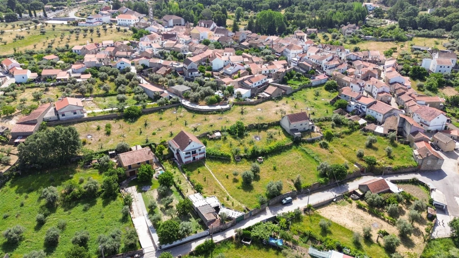 Moradia T5 para Venda em Aldeia do Bispo, Águas e Aldeia de João Pires Foto 4