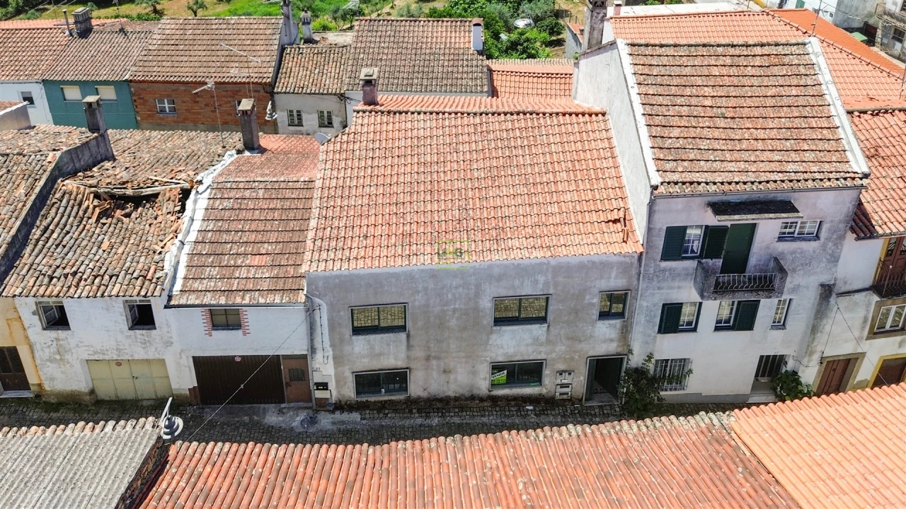 Moradia T2 para Venda em Sarzedas Foto 1