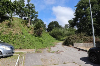 Terreno Comércio / Armazém para Venda em Brito