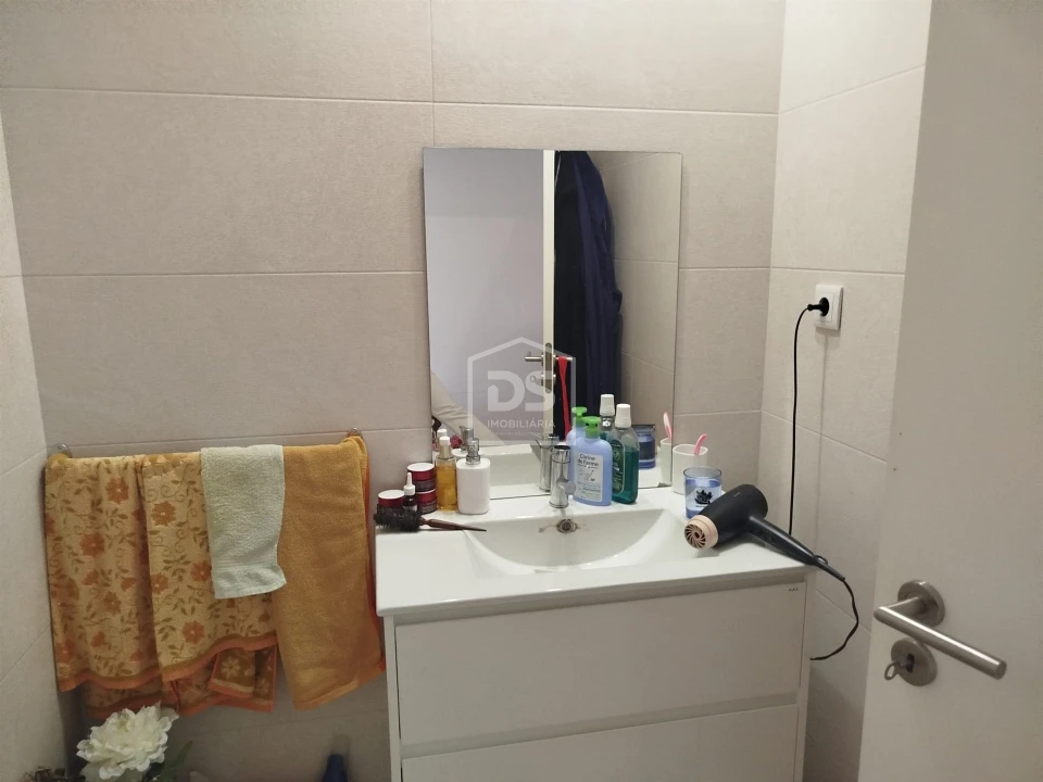 Apartamento T1 para Venda em Currelos, Papízios e Sobral Foto 17