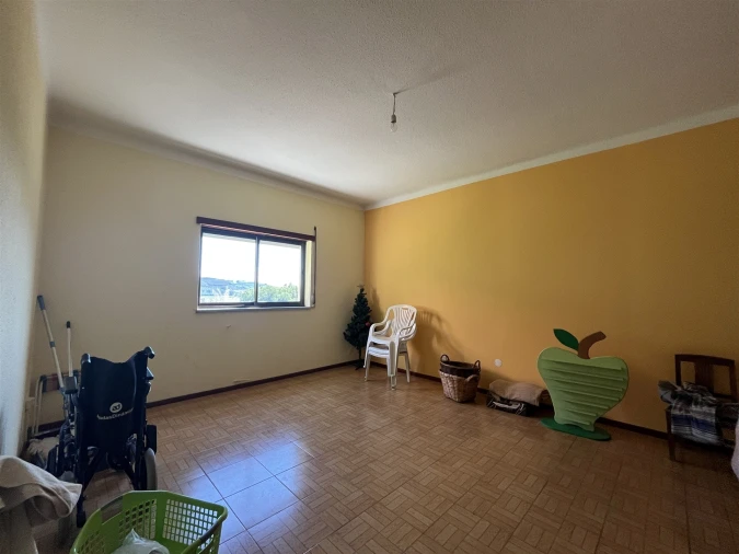Moradia T4 para Venda em Esmolfe Foto 25