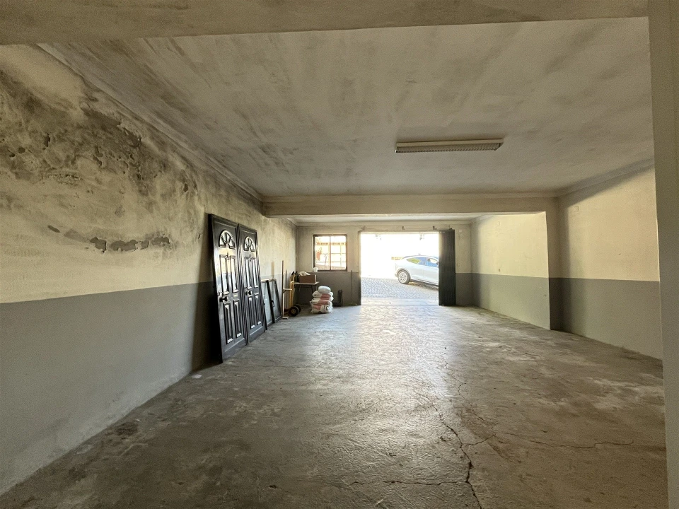 Moradia T4 para Venda em Esmolfe Foto 27