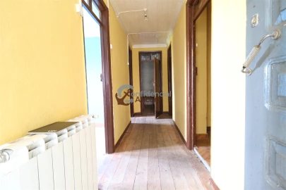 Moradia T5 para Venda em Nespereira