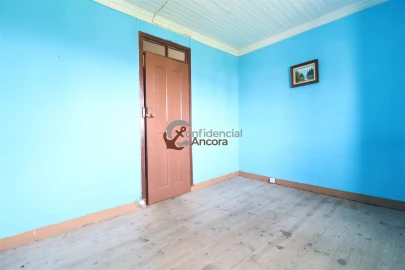 Moradia T5 para Venda em Nespereira