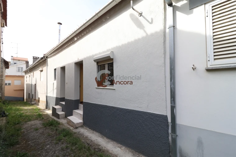 Moradia T5 para Venda em Nespereira Foto 19