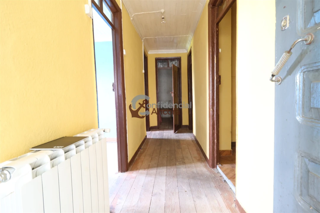 Moradia T5 para Venda em Nespereira Foto 3
