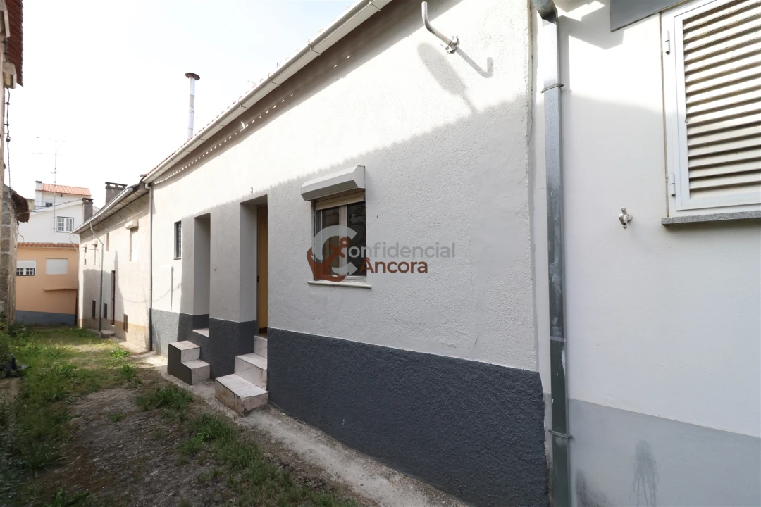 Moradia T5 para Venda em Nespereira Foto 19