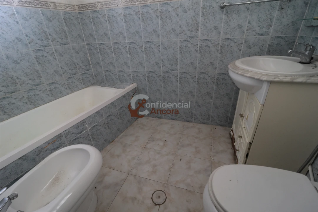 Moradia T5 para Venda em Nespereira Foto 7