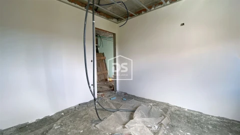 Moradia T3 para Venda em Meinedo