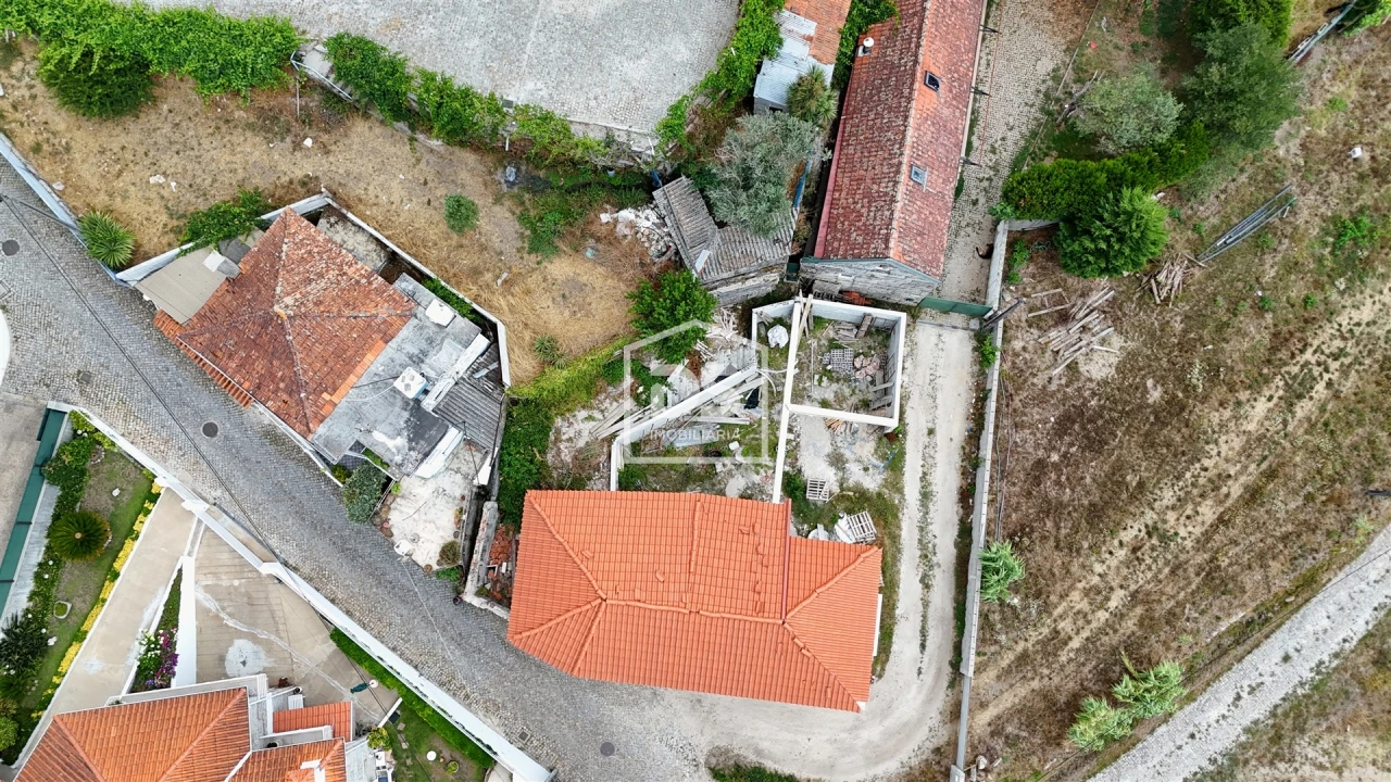 Moradia T3 para Venda em Meinedo Foto 9