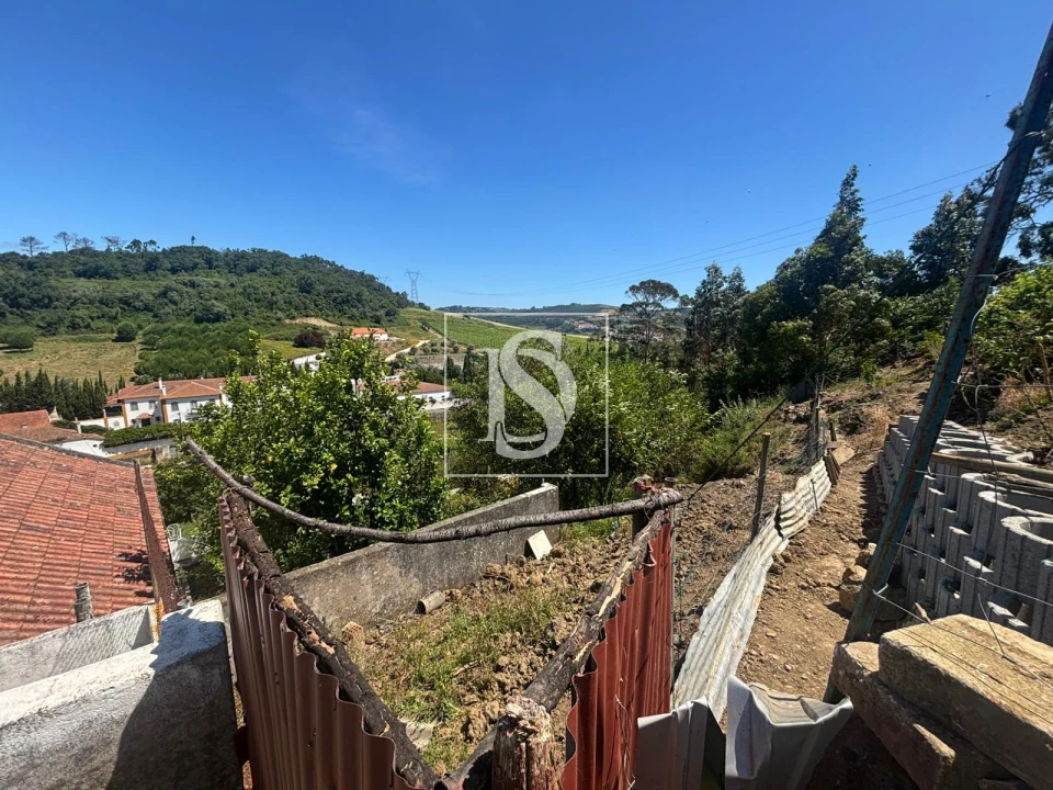 Terreno Misto para Venda em Santo Quintino Foto 10