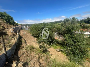 Terreno Misto para Venda em Santo Quintino